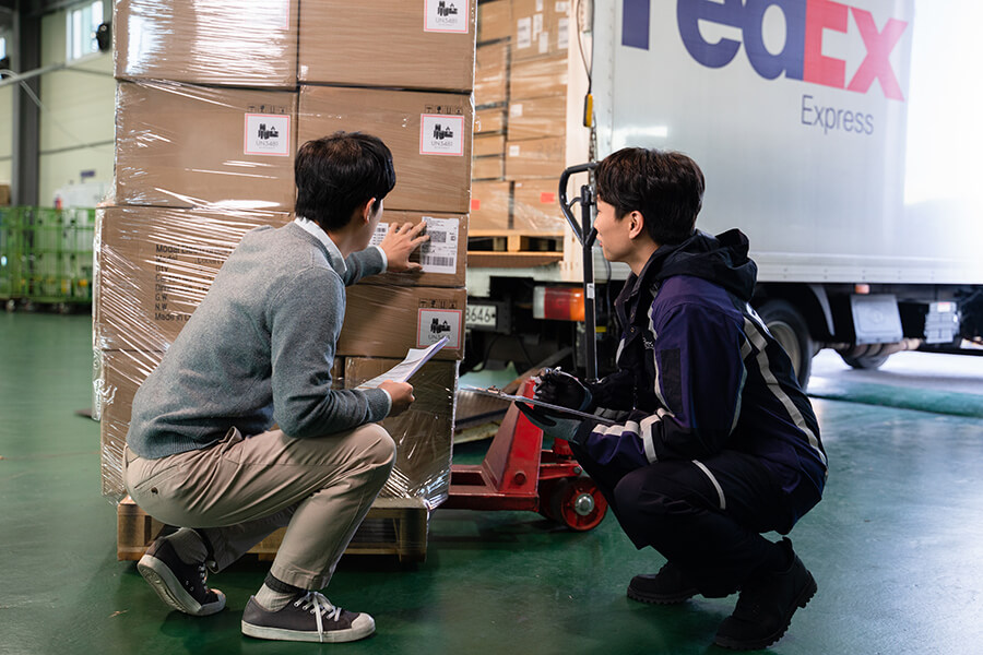 fedex business insights