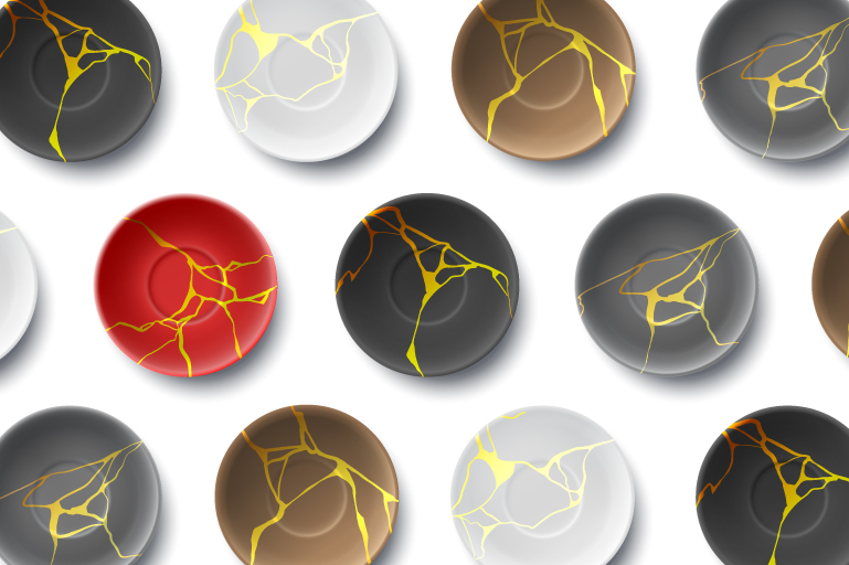 5 colored saucers with gold kintsugi lacquer